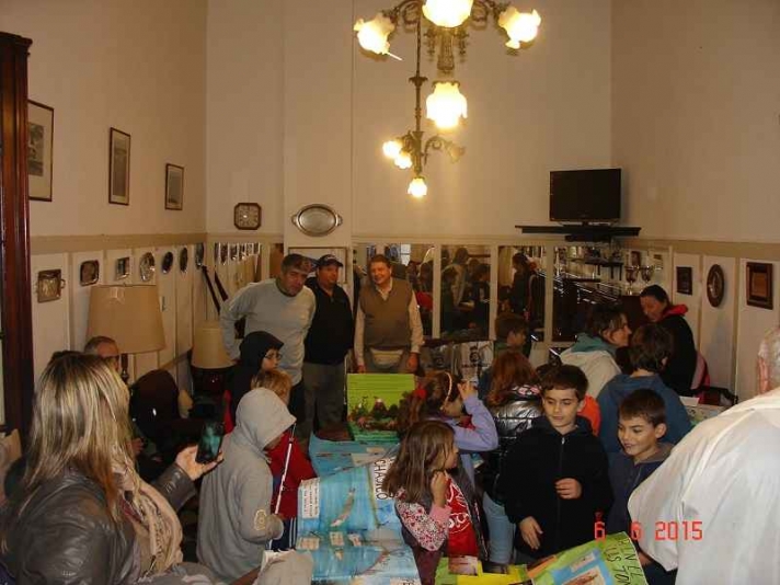 Culminó el primer curso 2015 de la Escuela de Pesca Infantil