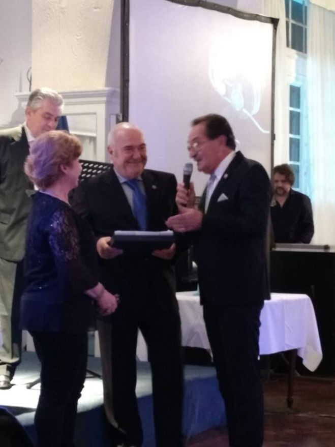 Reconocimiento a Néstor "Pichi" Tella