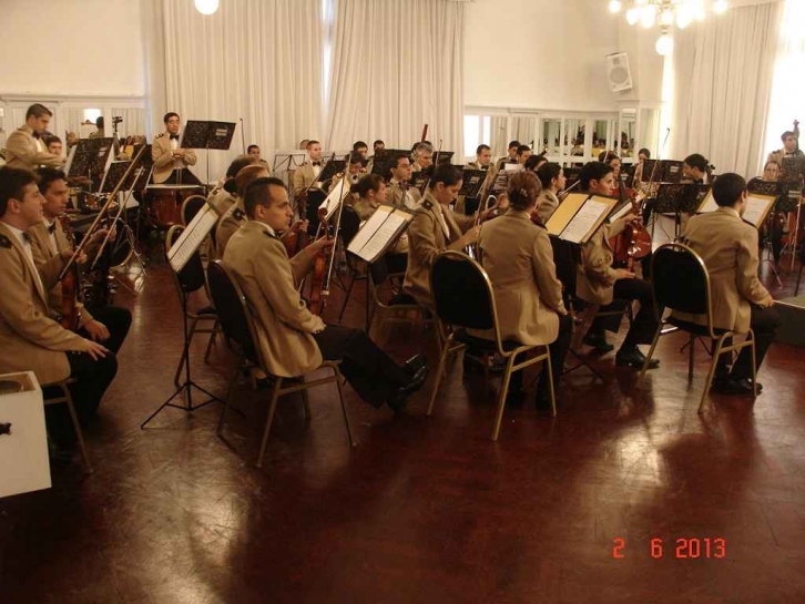 Se presentó la Orquesta Sinfónica de la PNA en el Club